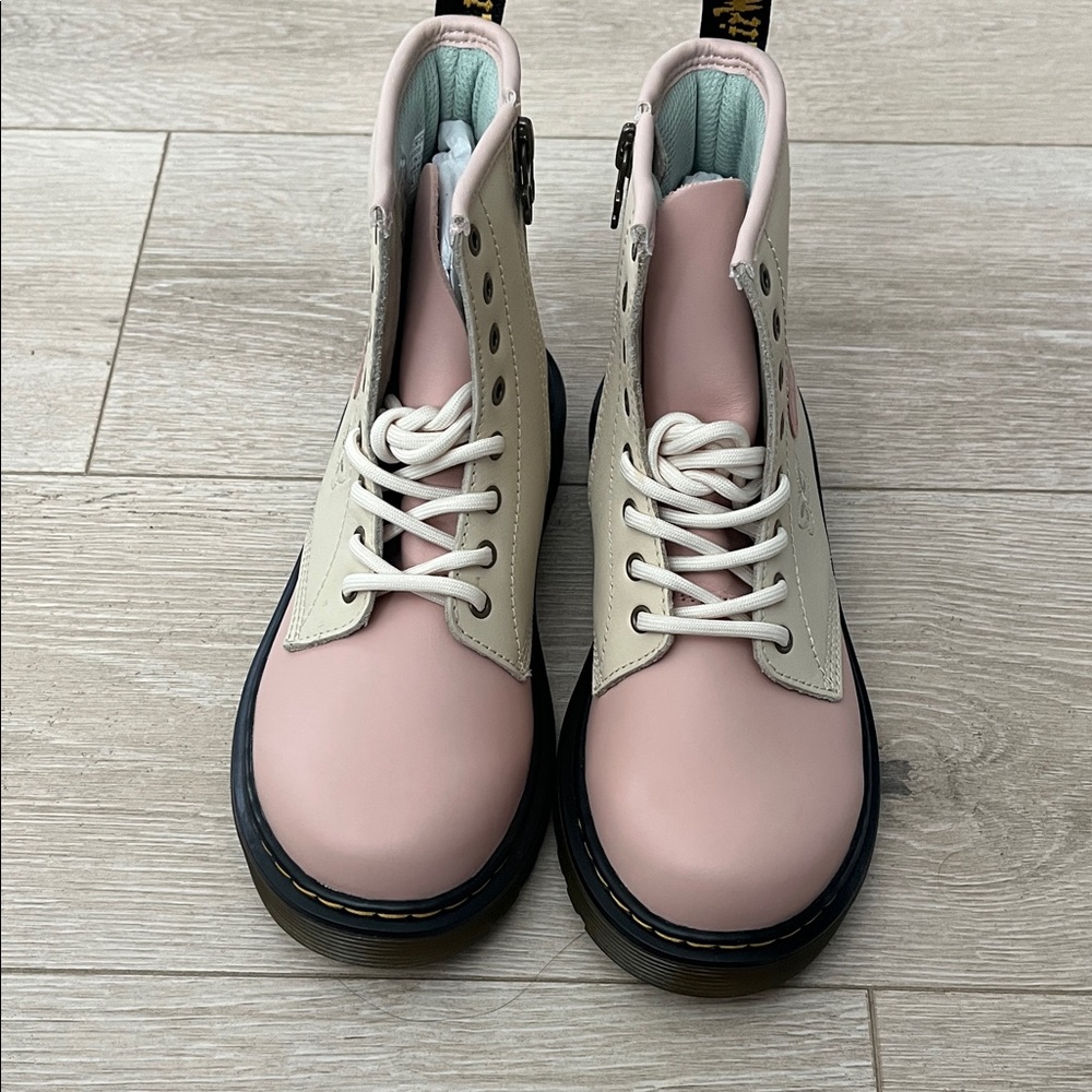 Dr. Martens Kids Boots in Pink and Cream